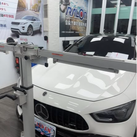 賓士AMG GT 43 更換前檔玻璃+ADAS校正
